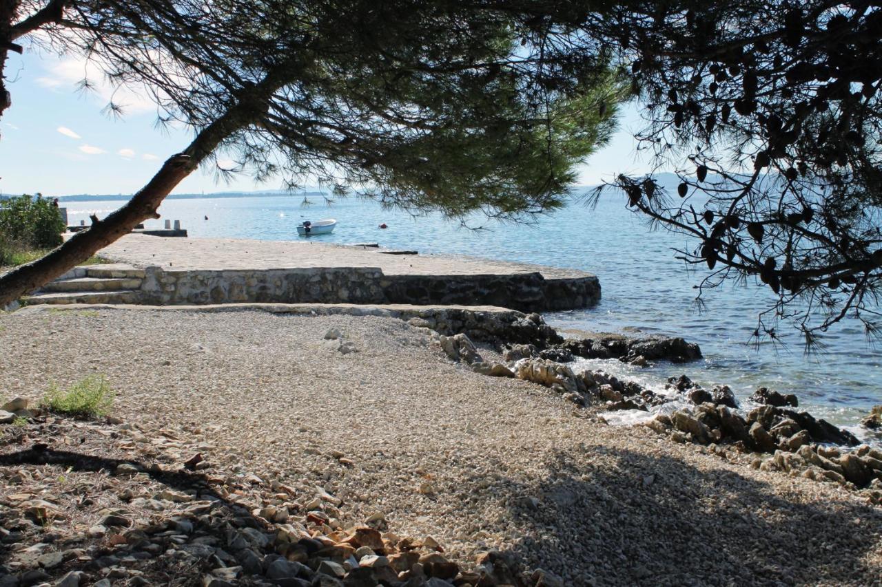 Family Friendly Seaside Apartments Kozino, Zadar - 5749 Petrcane Eksteriør billede