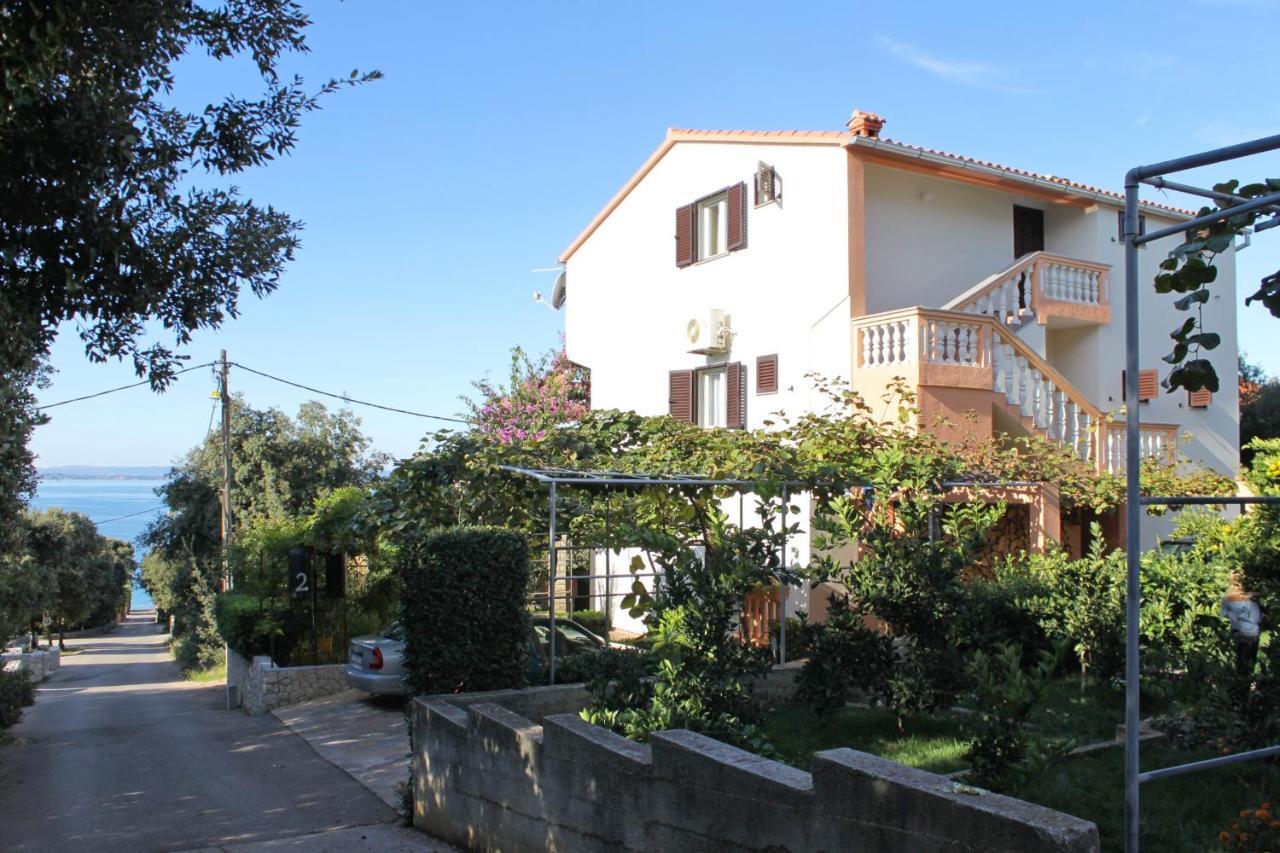 Family Friendly Seaside Apartments Kozino, Zadar - 5749 Petrcane Eksteriør billede
