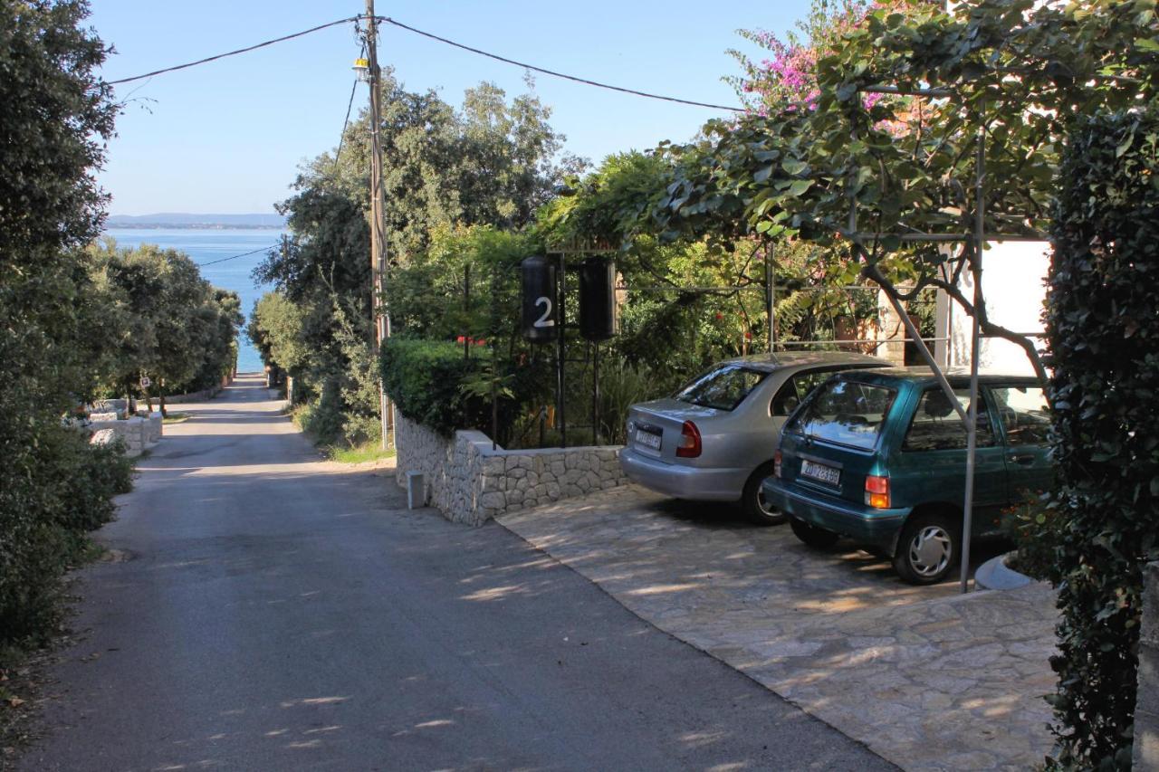 Family Friendly Seaside Apartments Kozino, Zadar - 5749 Petrcane Eksteriør billede