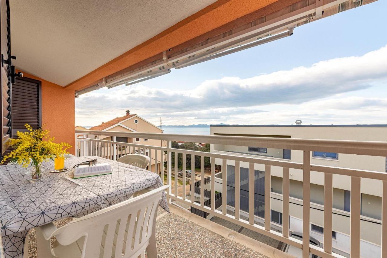 Family Friendly Seaside Apartments Kozino, Zadar - 5749 Petrcane Eksteriør billede
