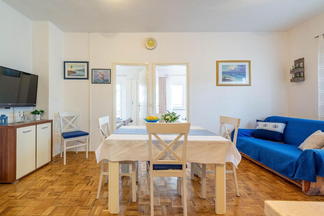 Family Friendly Seaside Apartments Kozino, Zadar - 5749 Petrcane Eksteriør billede
