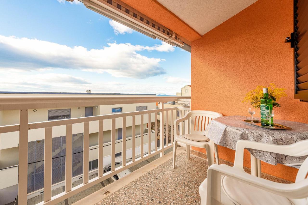 Family Friendly Seaside Apartments Kozino, Zadar - 5749 Petrcane Eksteriør billede