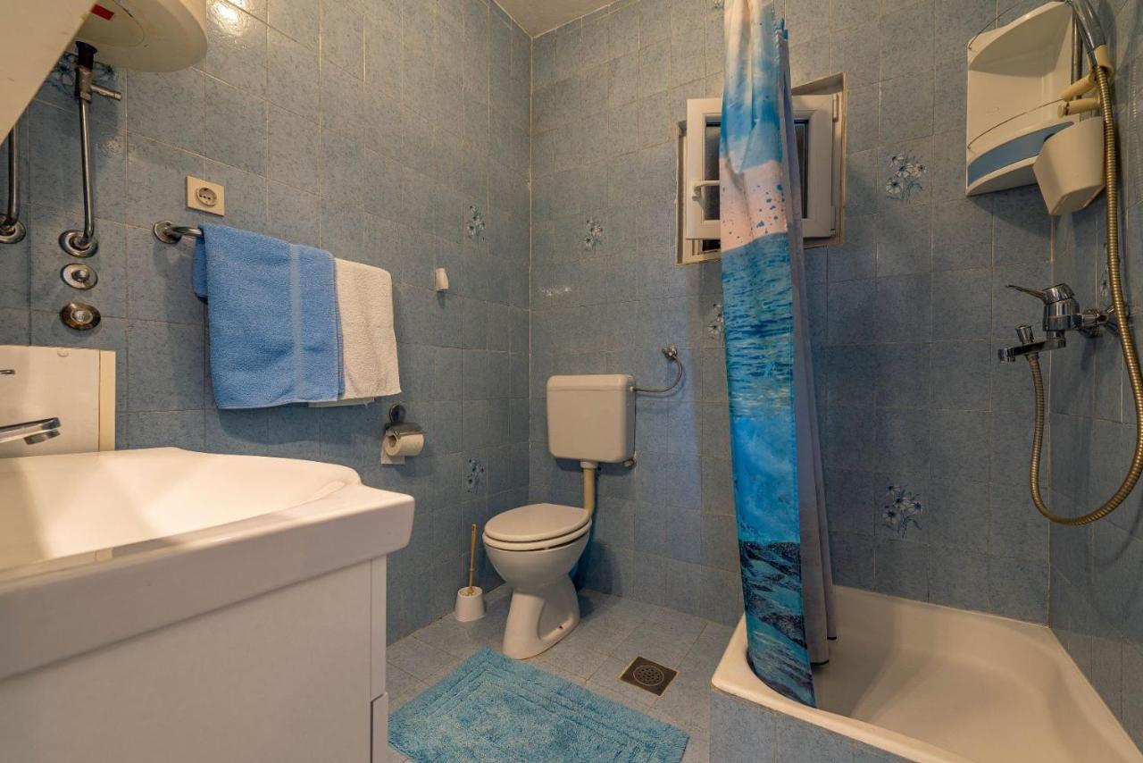 Family Friendly Seaside Apartments Kozino, Zadar - 5749 Petrcane Eksteriør billede